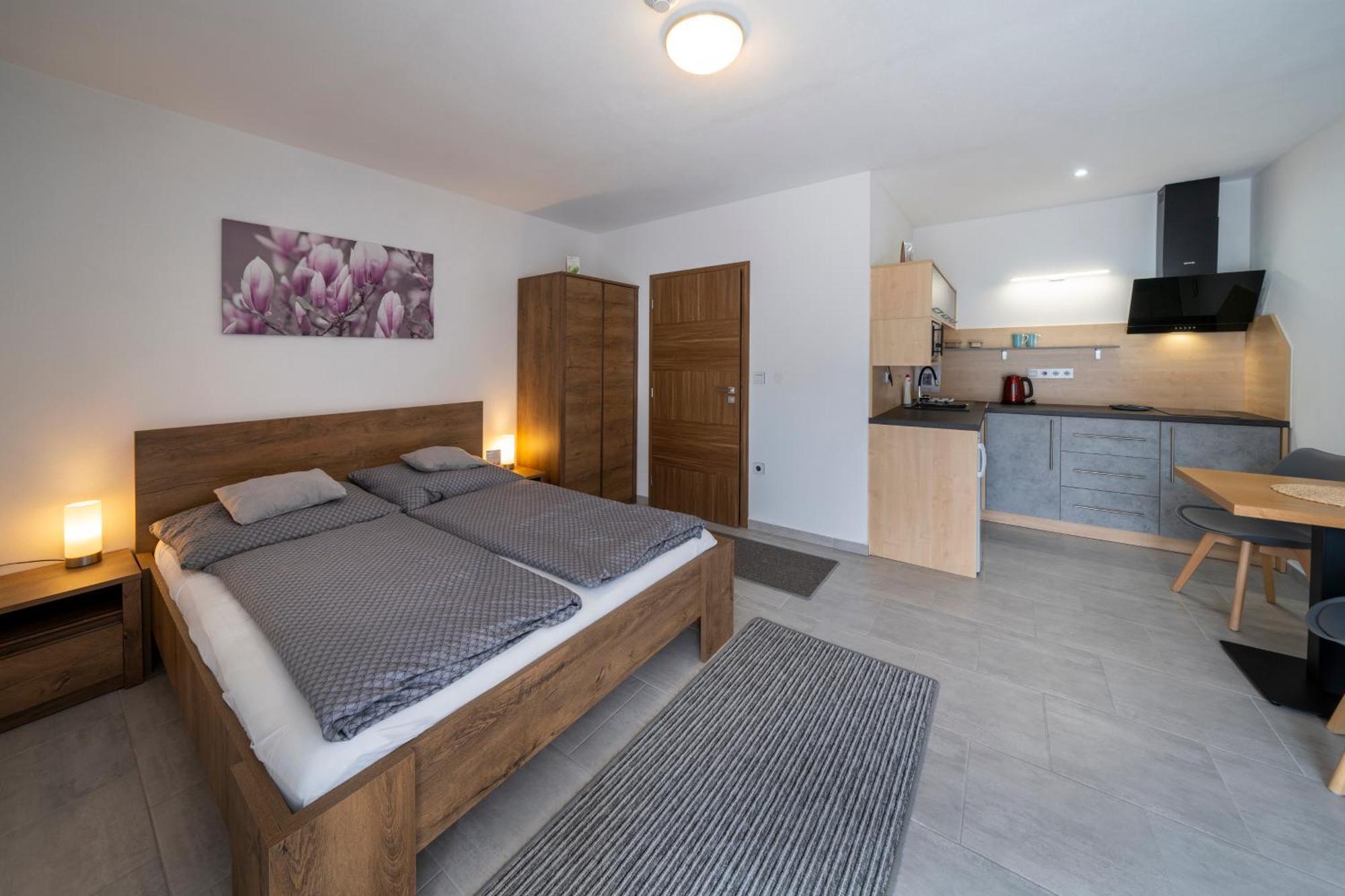 Apartmany Pod Namestim 2 Тельч Екстер'єр фото