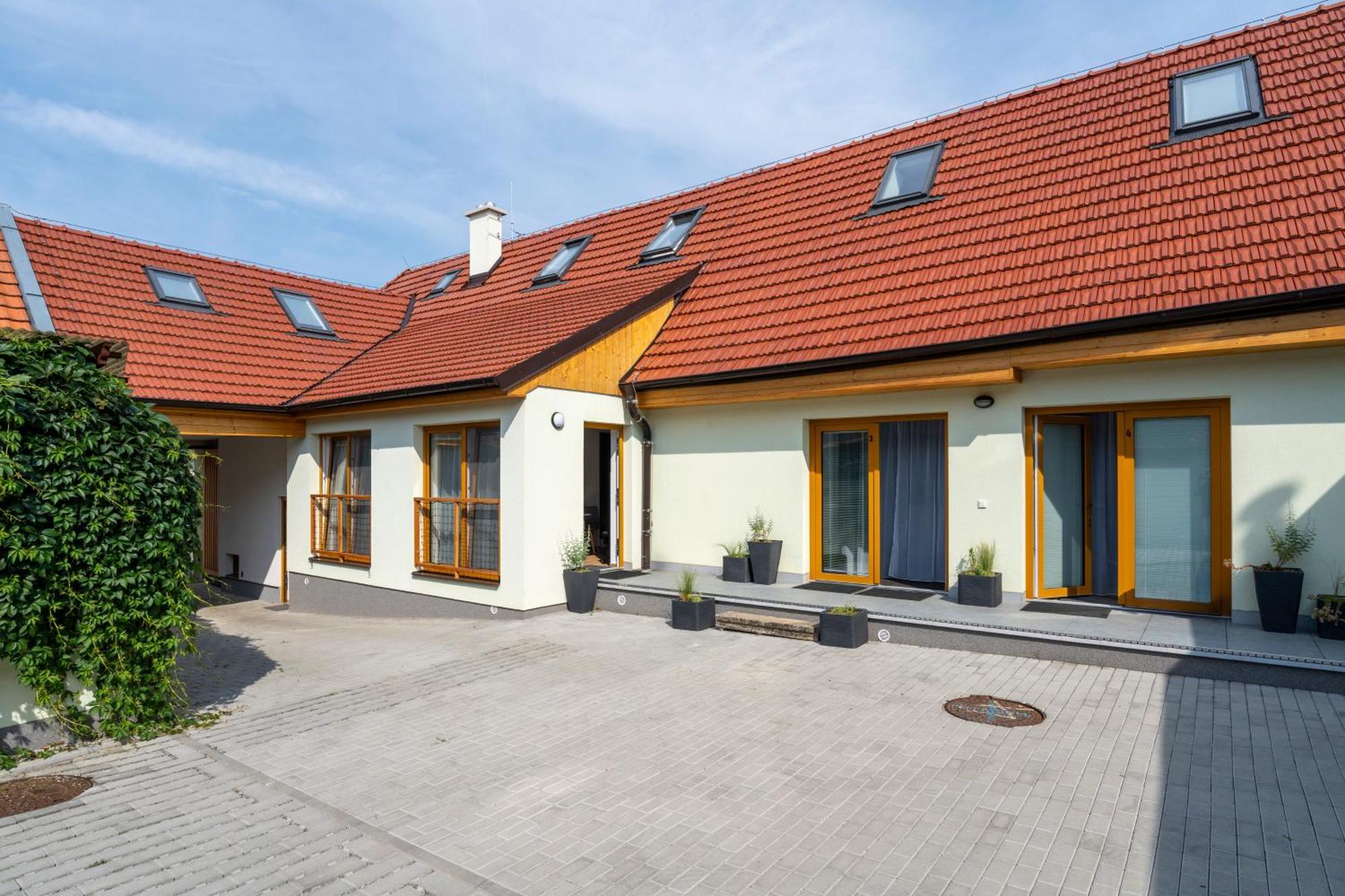 Apartmany Pod Namestim 2 Тельч Екстер'єр фото