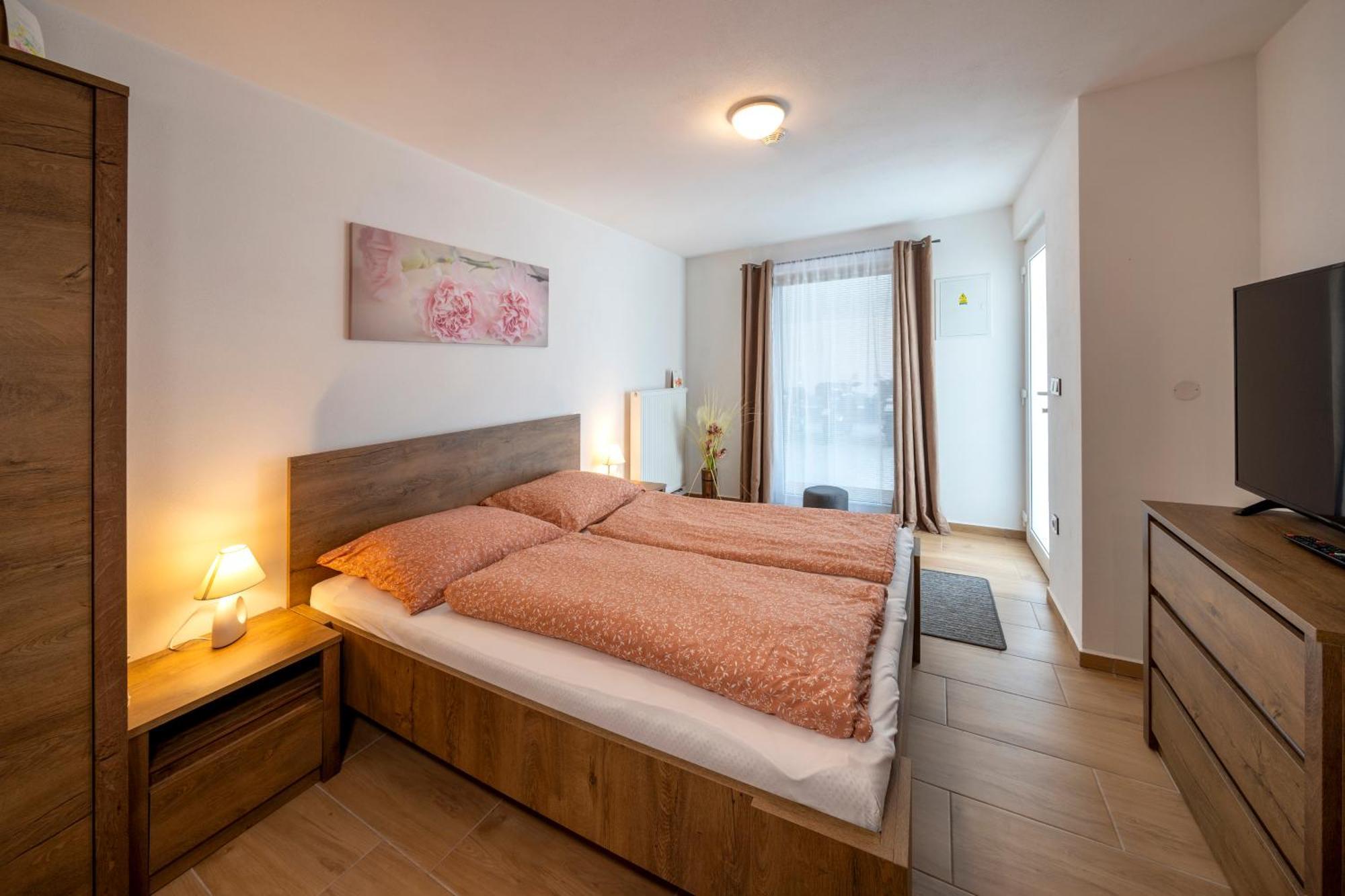 Apartmany Pod Namestim 2 Тельч Екстер'єр фото
