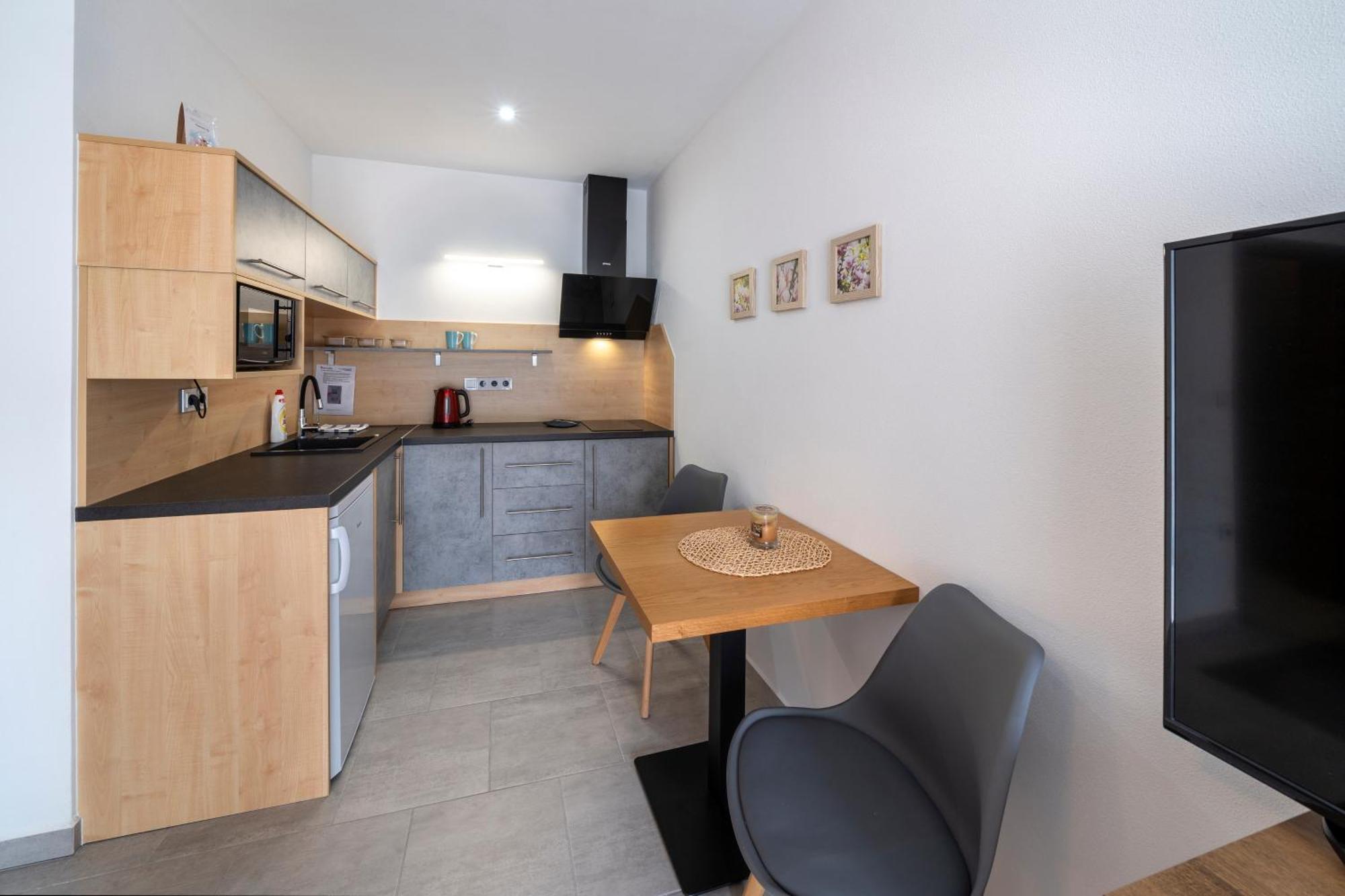 Apartmany Pod Namestim 2 Тельч Екстер'єр фото