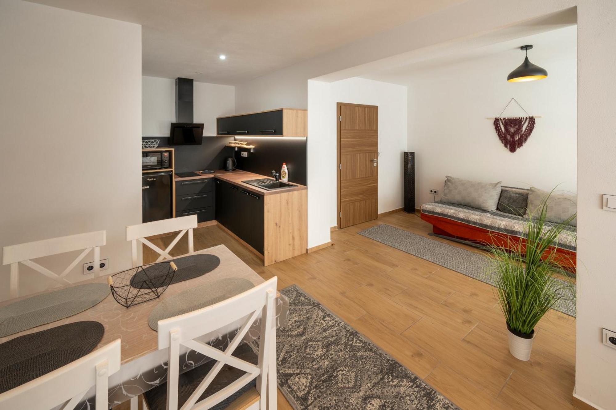 Apartmany Pod Namestim 2 Тельч Екстер'єр фото