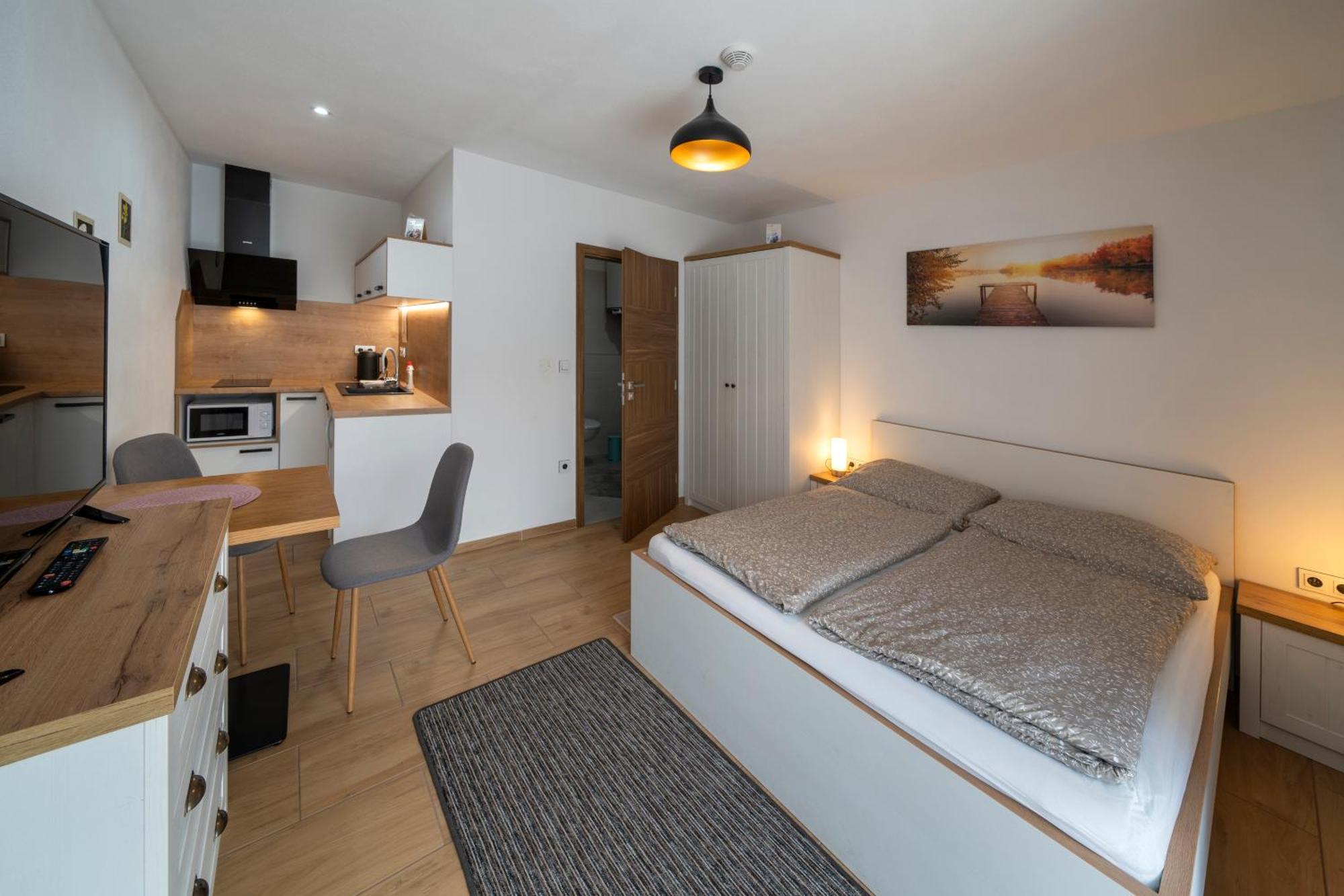 Apartmany Pod Namestim 2 Тельч Екстер'єр фото
