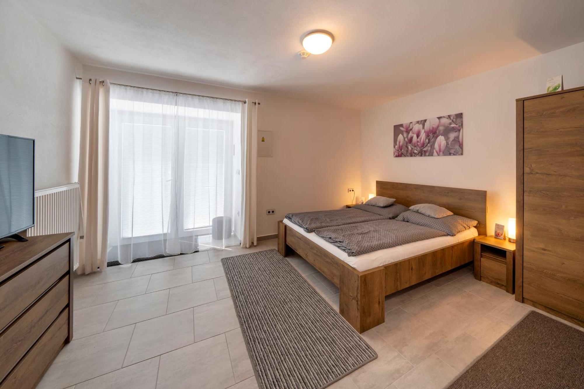 Apartmany Pod Namestim 2 Тельч Екстер'єр фото